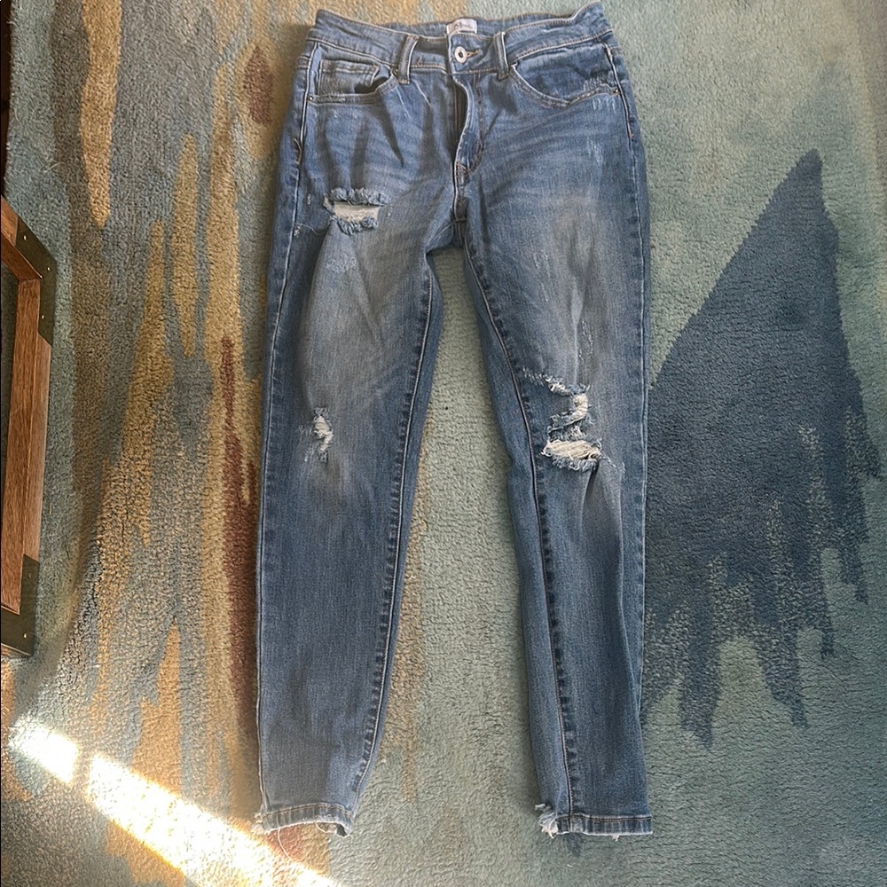 Classic Distressed Skinny Jeans in Blue